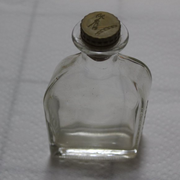 Vintage 1975-85`s transparent bottle Glass mini Bottles - Picture 8 of 10